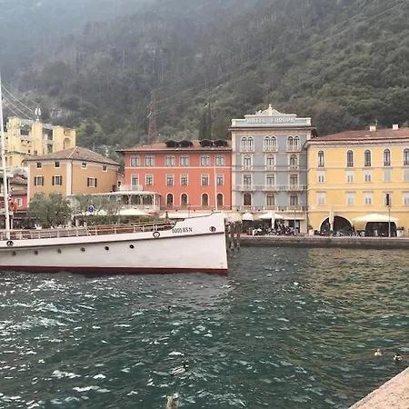 Appartement Casa Filippo Riva Large Lake & Mountain Apartment *