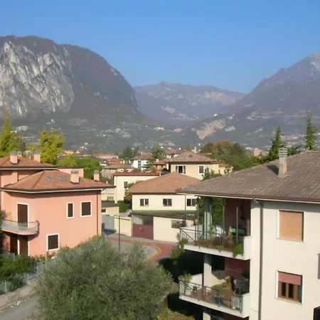 Casa Filippo Riva Large Lake & Mountain Apartment * Riva del Garda